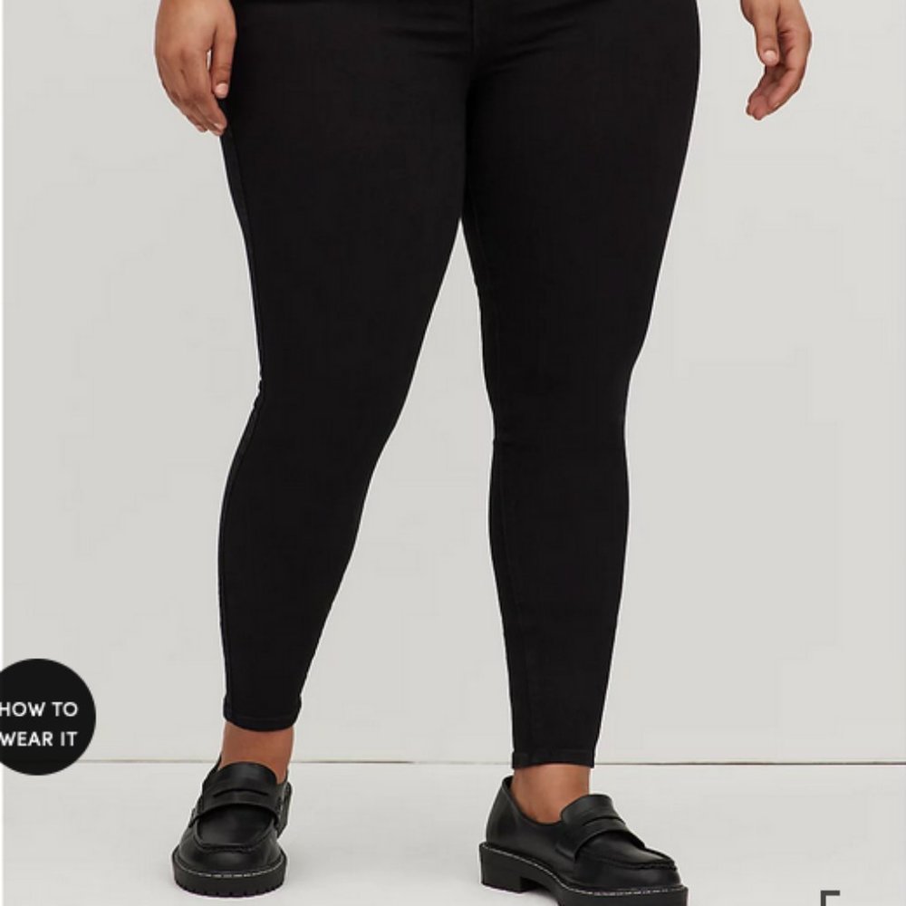 TORRID Bombshell SKinny